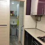 75 Katerynyns'ka Street Apartman *